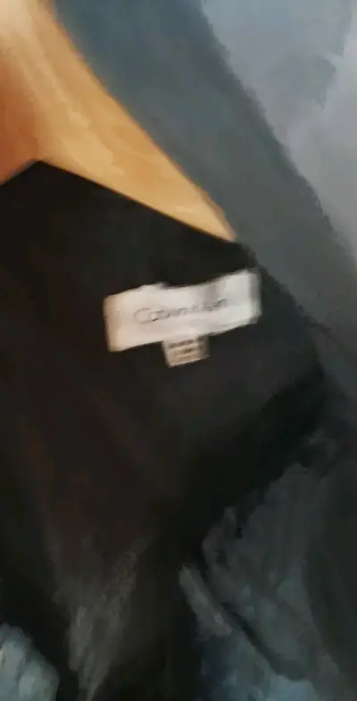 Chaqueta acolchada negra para invierno - miniatura 2