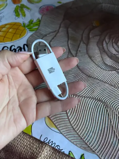 Cargador USB con entrada tipo C - miniatura 1