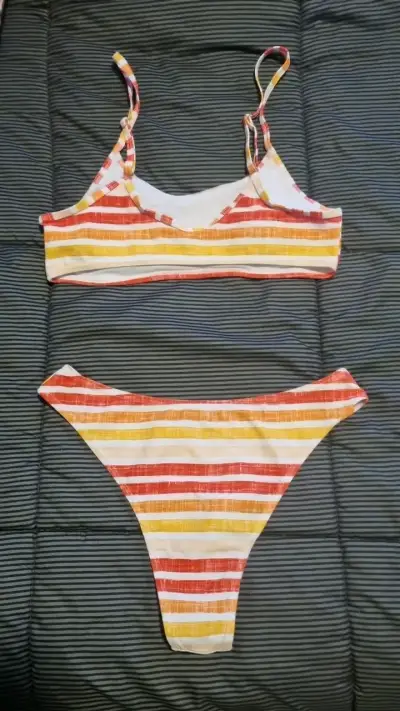 Bikini a rayas multicolor para mujer - miniatura 2
