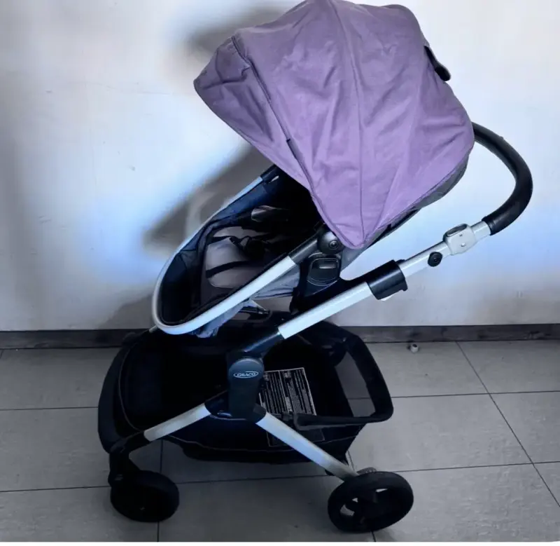 Coche de bebé Graco con silla de auto - 2