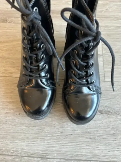 Botas negras de cuero 36 - miniatura 1