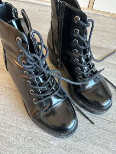 Botas negras de cuero 36 - miniatura 2