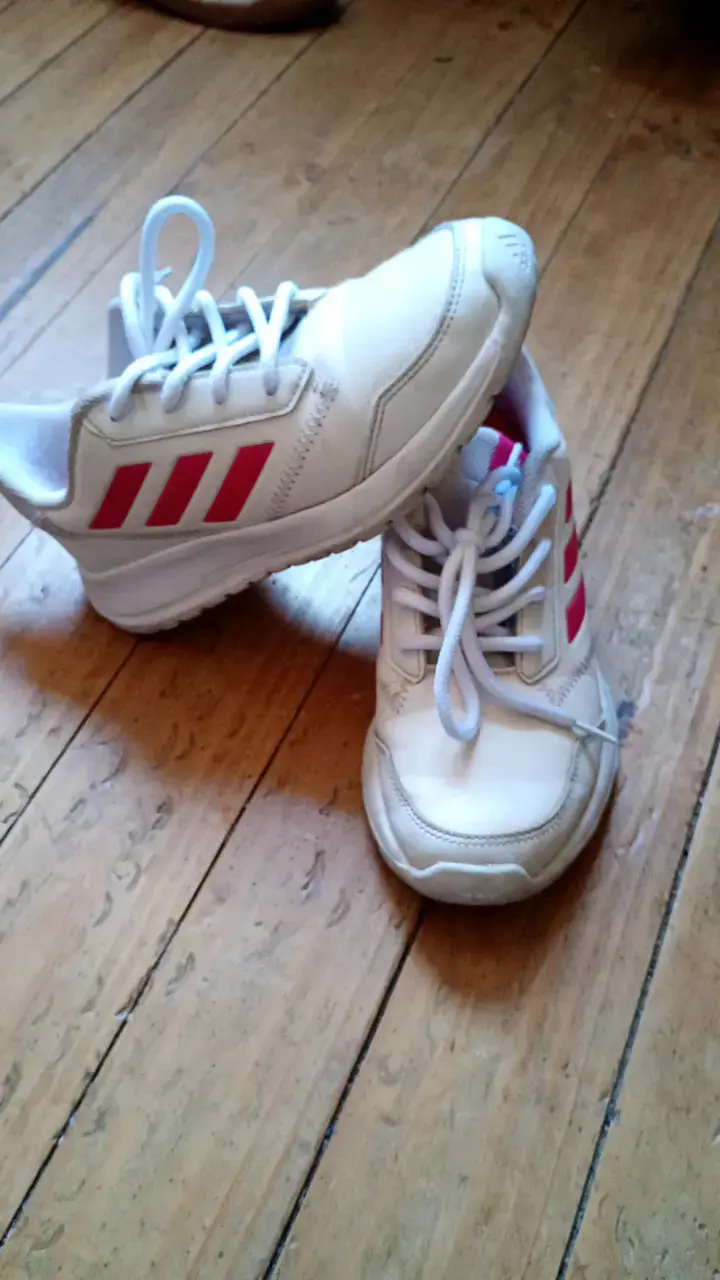 Zapatillas deportivas Adidas blancas y rosadas - 5