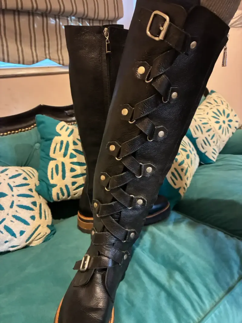 Botas negras de cuero con hebillas - 3