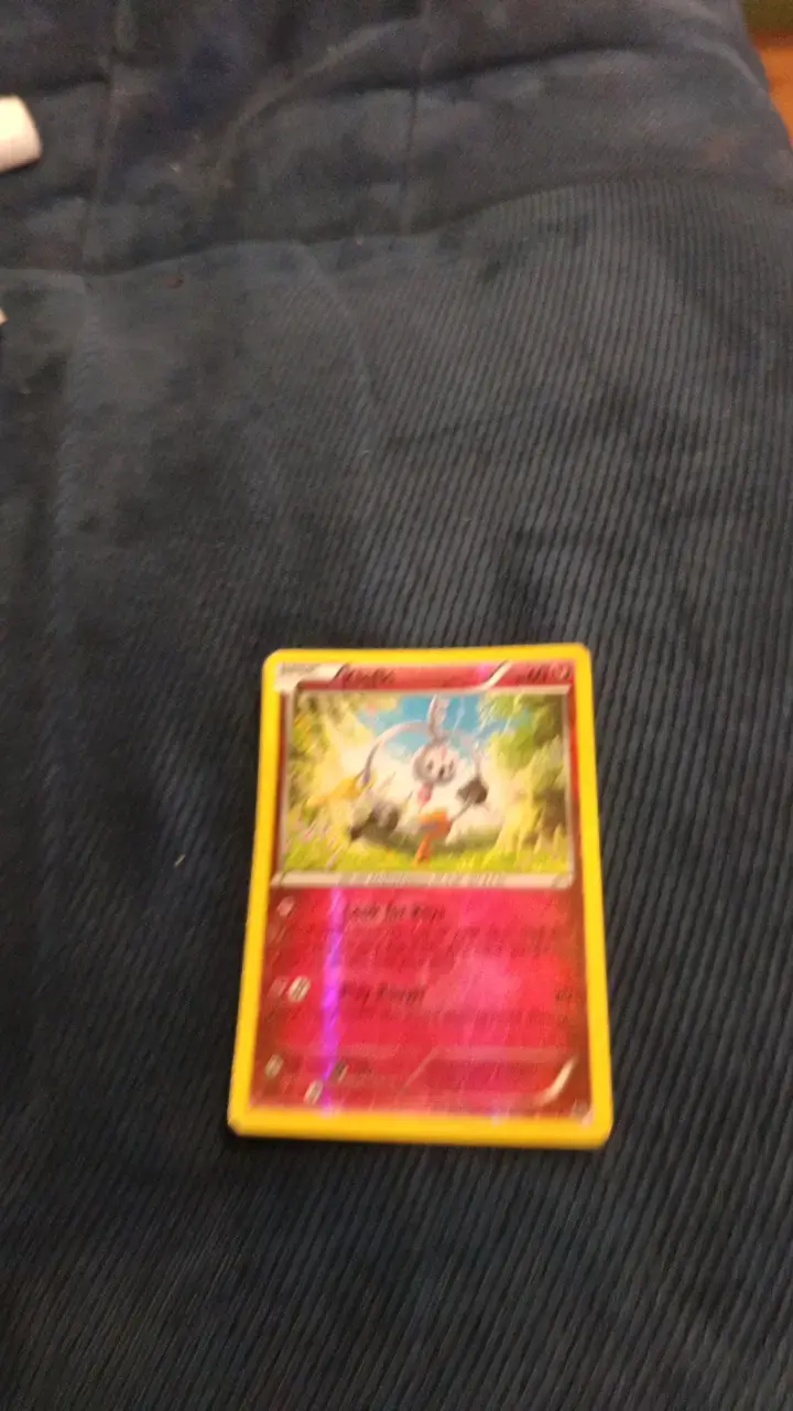 Carta Pokémon holográfica Scorbunny