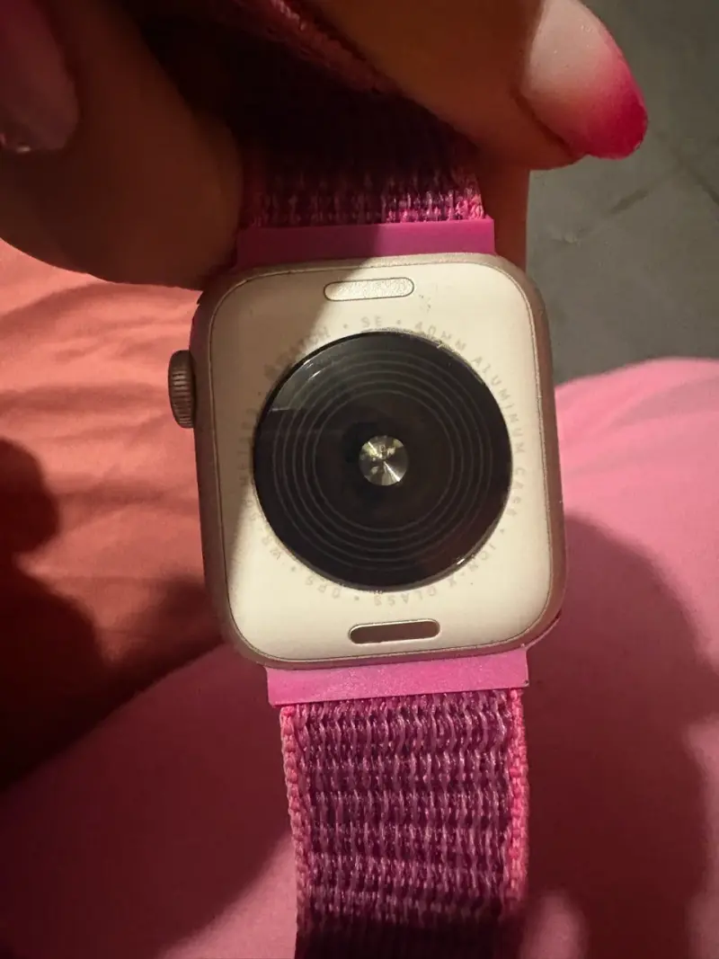 Apple Watch SE 100% batería - 4