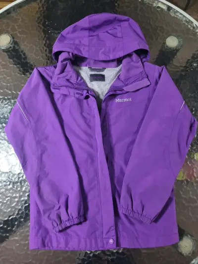 Chaqueta impermeable Marmot morada para mujer - miniatura 2