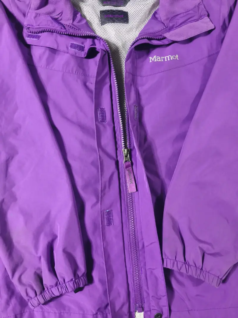 Chaqueta impermeable Marmot morada para mujer - 4