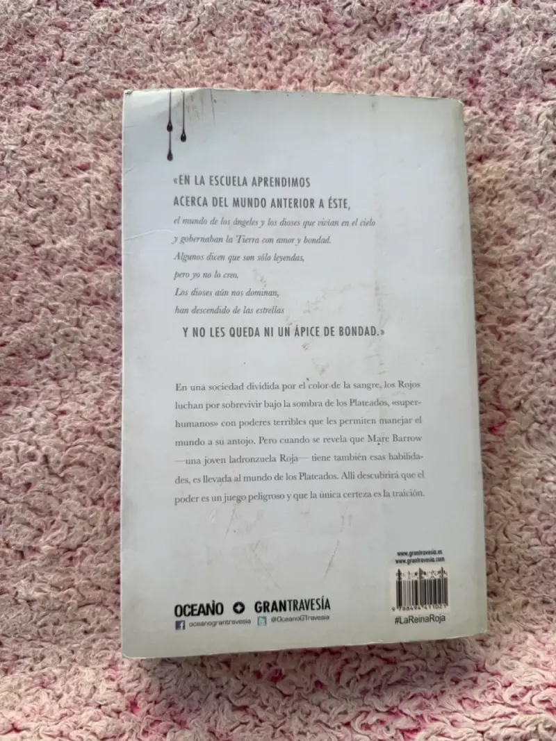 Libro 'La Reina Roja' de Victoria Aveyard - 2