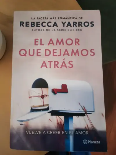 El amor que dejamos atrás de Rebecca Yarros - miniatura 1