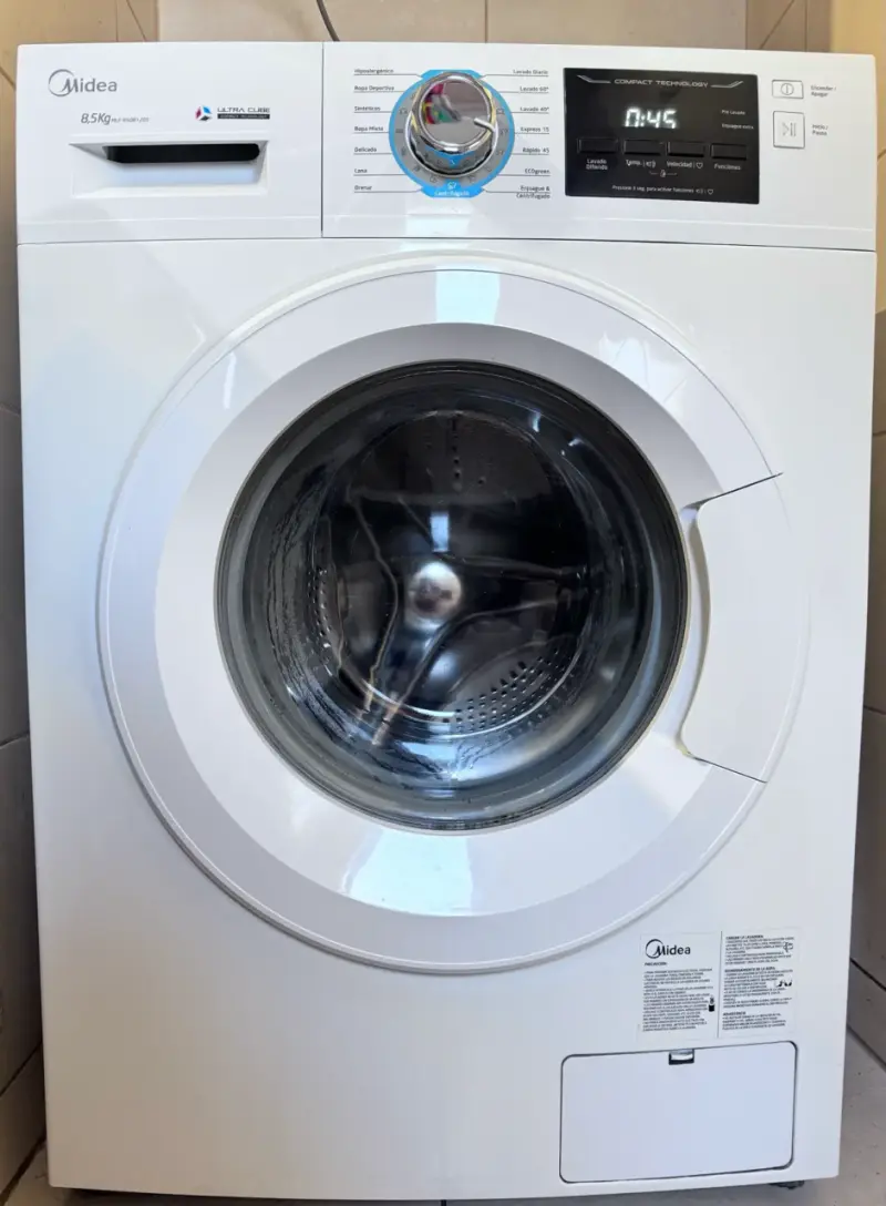 Lavadora Midea 8.5kg Ultra Cube en buen estado - 1