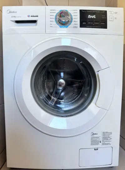 Lavadora Midea 8.5kg Ultra Cube en buen estado - miniatura 1