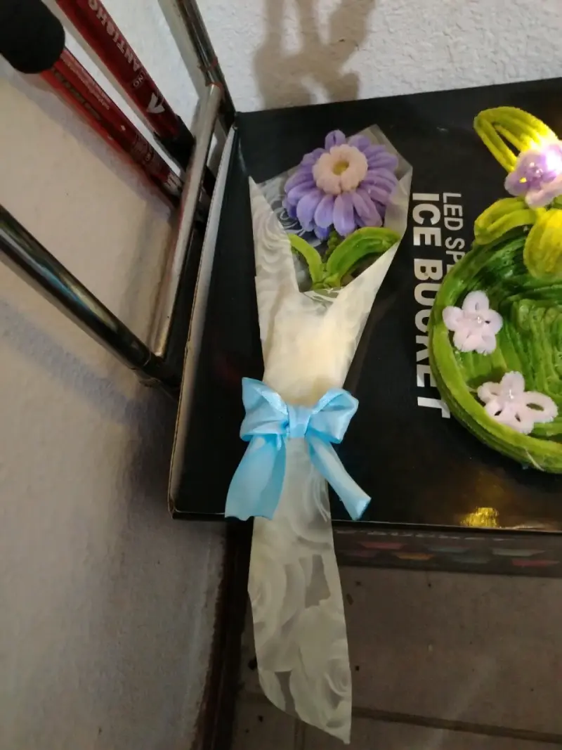 Ramo de girasol de peluche con envoltura - 6