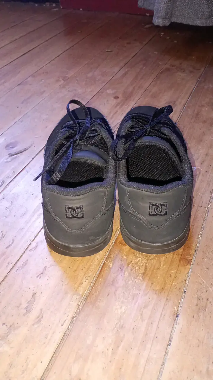 Zapatillas negras casuales unisex dc - 2
