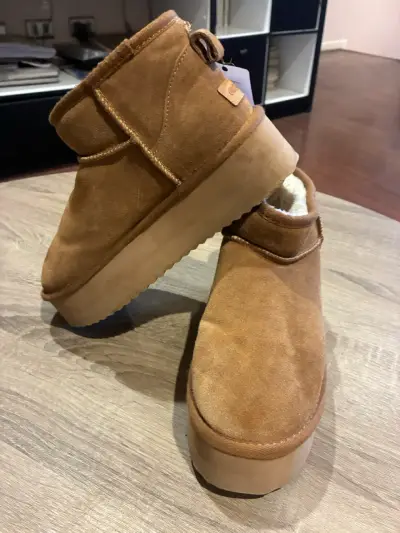 Botines de gamuza marrón con forro cálido - miniatura 1