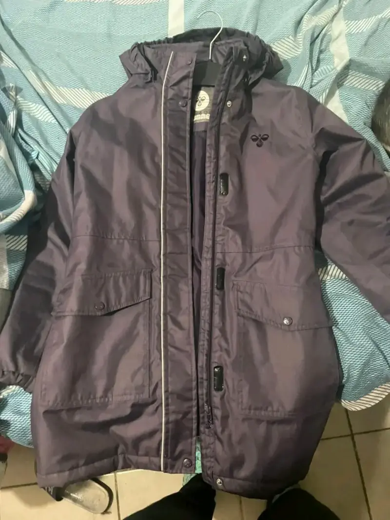 Chaqueta impermeable morada para mujer - 1