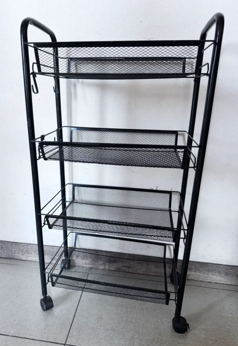 Carro organizador de metal negro con ruedas - 2