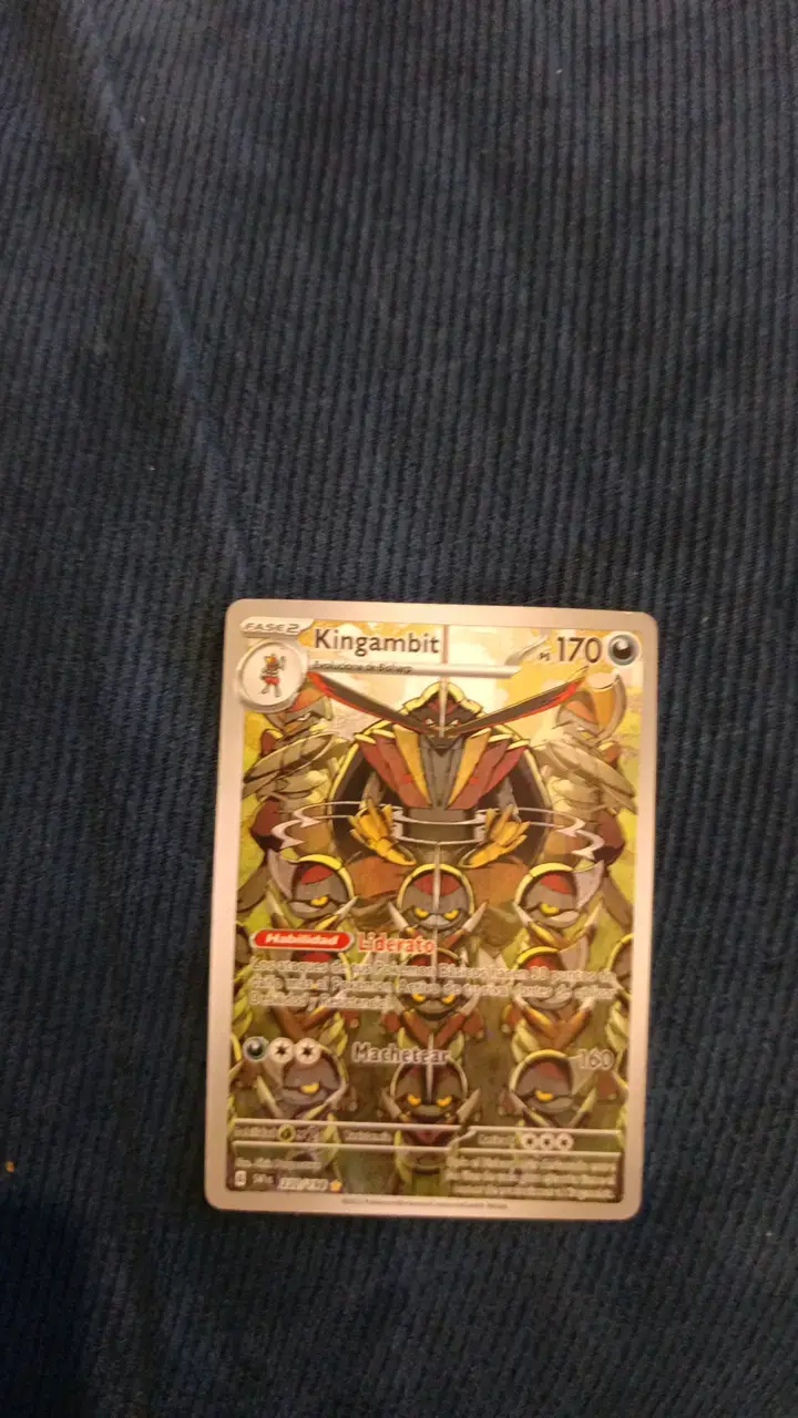 Carta Pokémon Kingambit holográfica