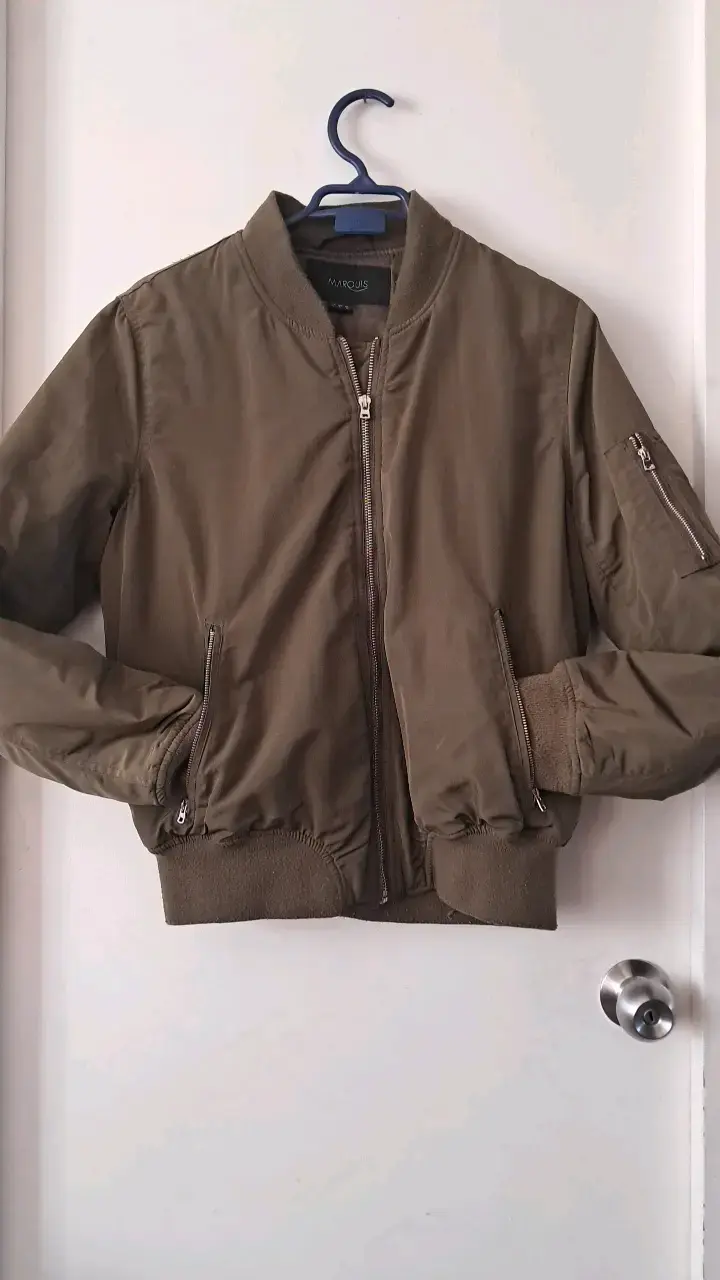 Chaqueta bomber verde militar Marquis