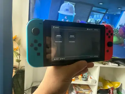 Consola Nintendo Switch con magia - miniatura 2