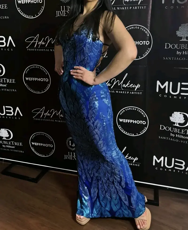 Vestido largo azul lentejuelas corte sirena - 1