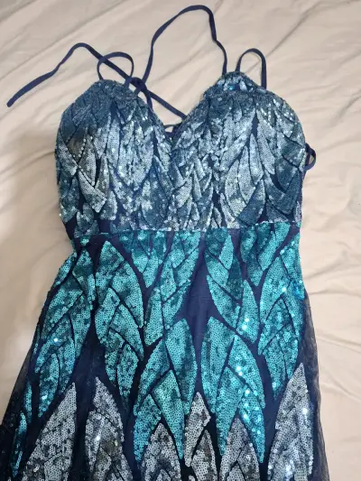 Vestido largo azul lentejuelas corte sirena - miniatura 2
