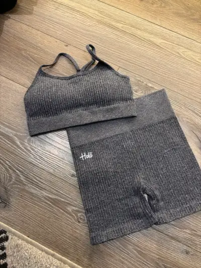 Conjunto deportivo gris Hold fit - miniatura 1