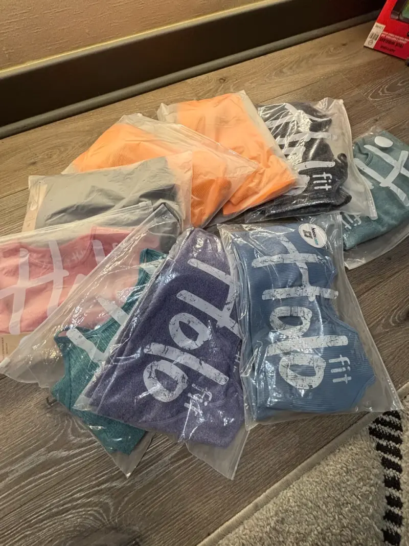 Conjunto deportivo azul marca Holo - 4