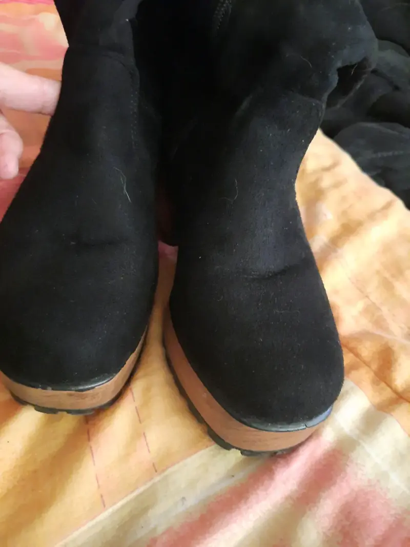 Botas negras con taco grueso - 2