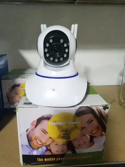 Cámara de seguridad WiFi HD con audio - miniatura 1