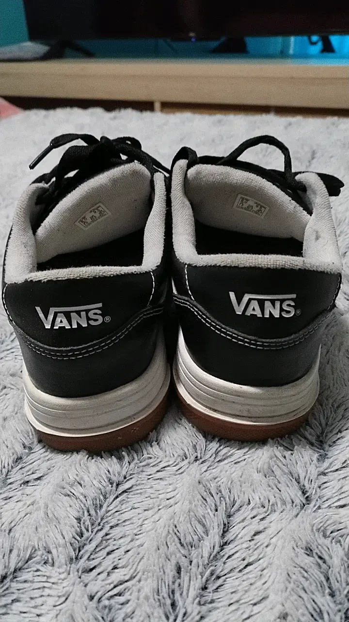 Zapatillas Vans negras de cuero - 3