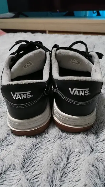 Zapatillas Vans negras de cuero - miniatura 3