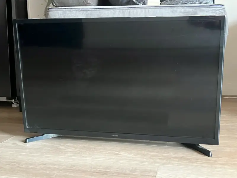 Televisor Samsung LED 32 pulgadas - 2