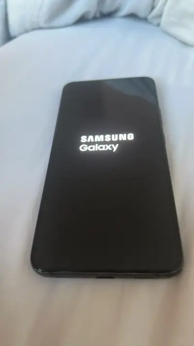 Smartphone Samsung Galaxy S22+ - miniatura 3