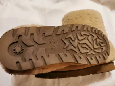 Botas de invierno forradas de lana beige - miniatura 2