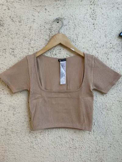 Top corto beige - miniatura 1