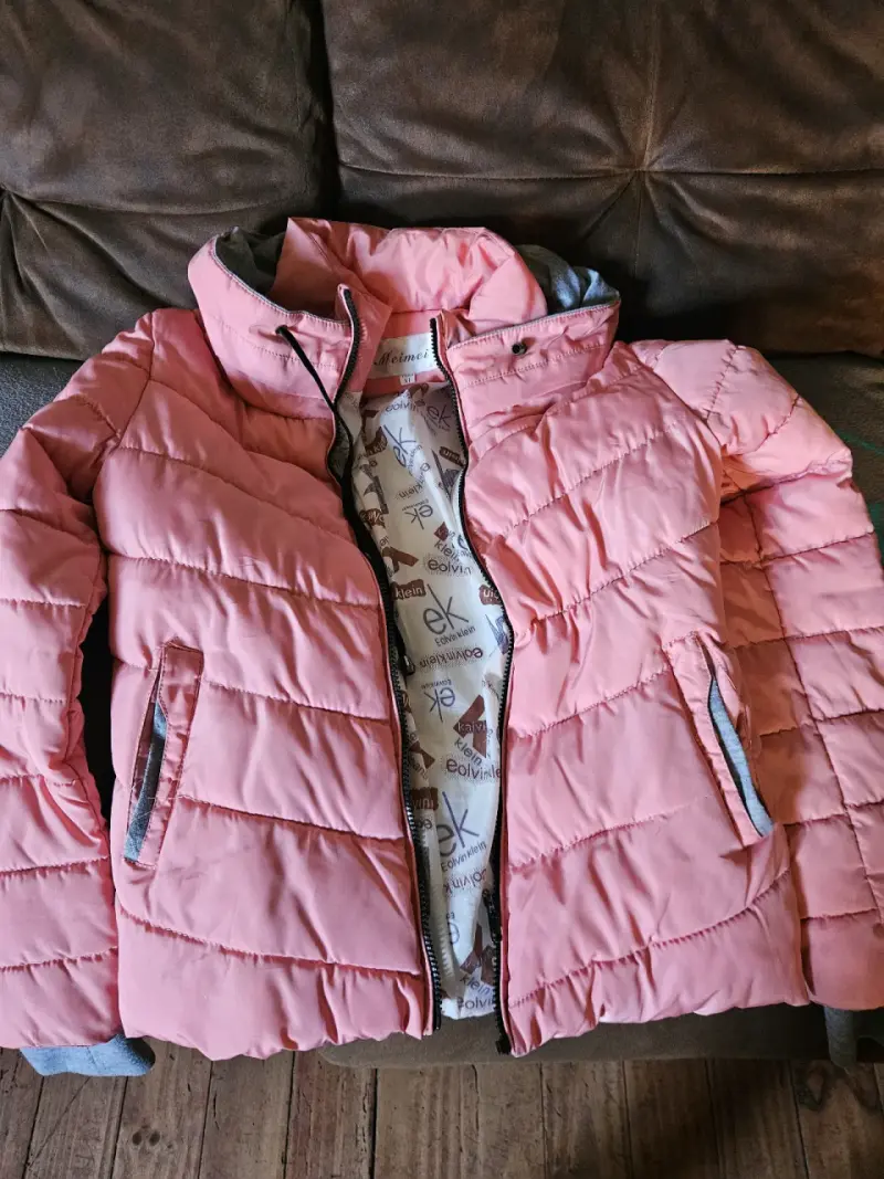 Chaqueta acolchada rosa para mujer