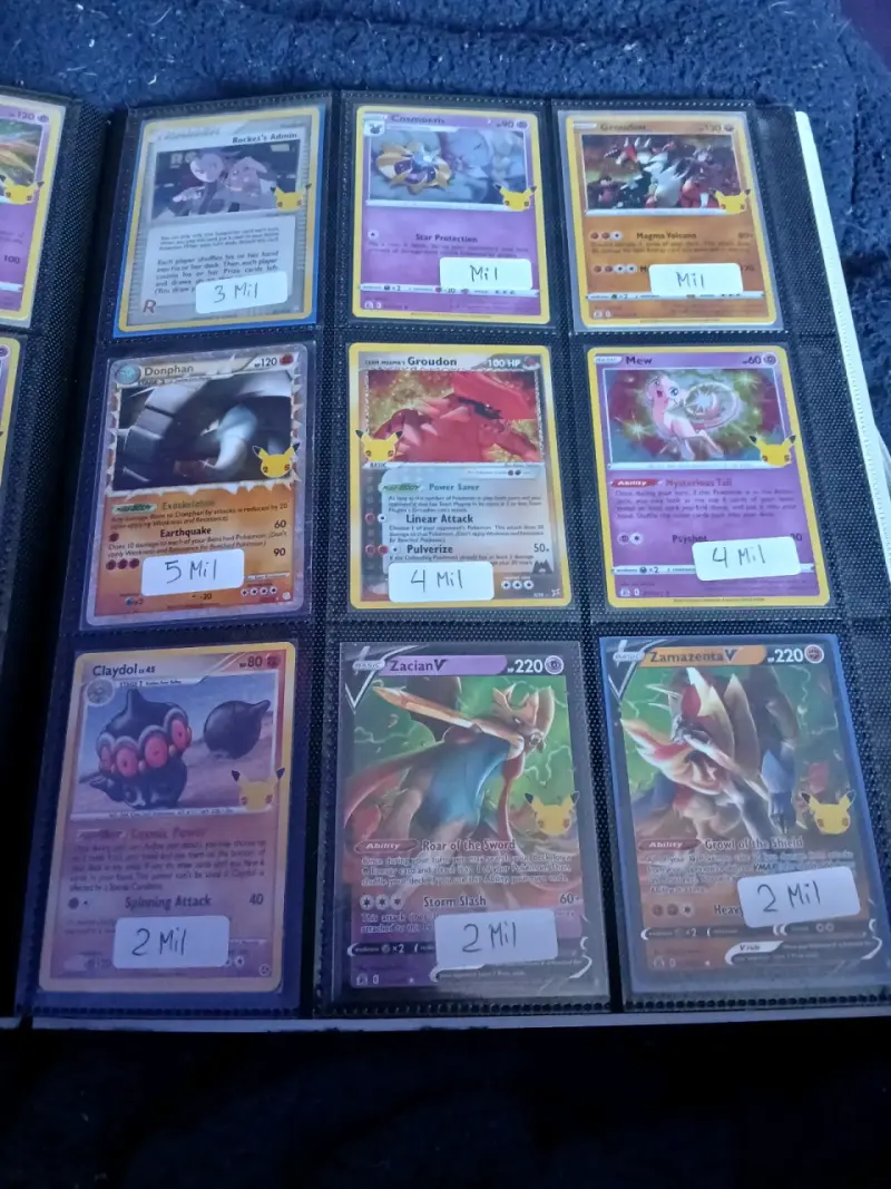 Colección de cartas Pokémon variadas - 1