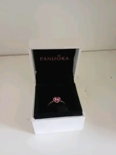 Anillo Pandora con piedra rosa en caja - miniatura 1