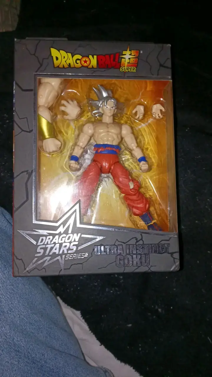 Figura Dragon Ball Super Goku Ultra Instinct