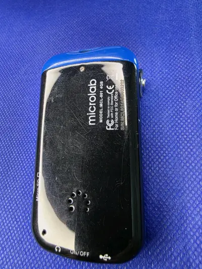Reproductor MP3 Microlab 4GB - miniatura 2