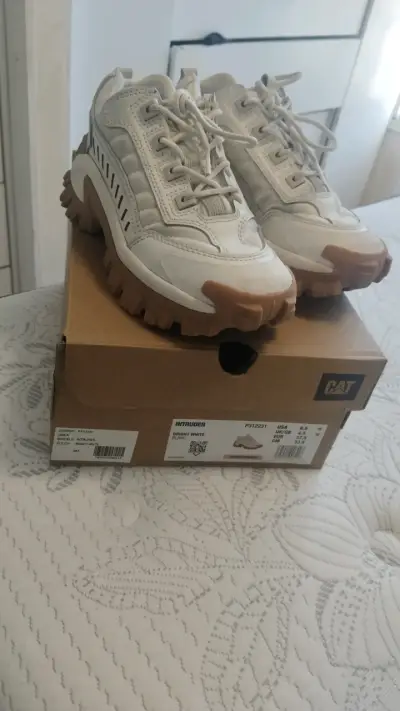 Zapatillas CAT Intruder blancas para mujer - miniatura 1