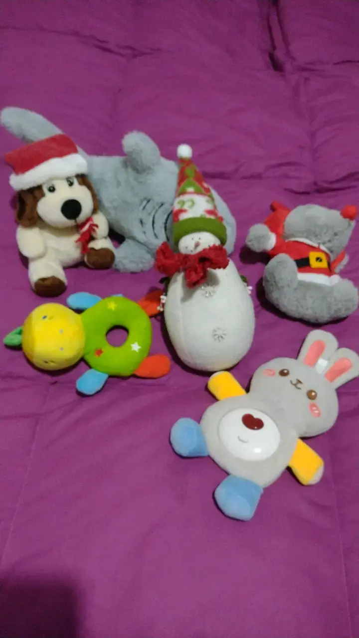 Set de peluches navideños y juguetes para bebé