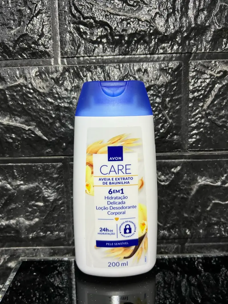 Loción corporal Avon Care avena y vainilla