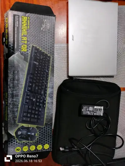Notebook Acer + teclado gamer, mouse gamer y funda - miniatura 4
