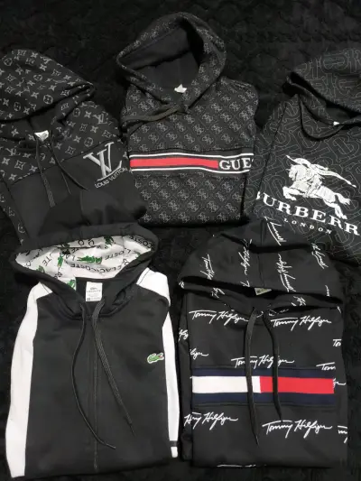 Polerónes y chaquetas de marca variada - miniatura 1