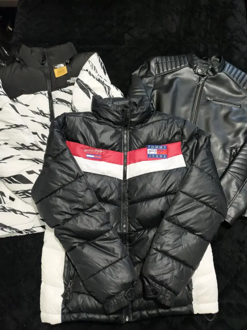 Polerónes y chaquetas de marca variada - 2