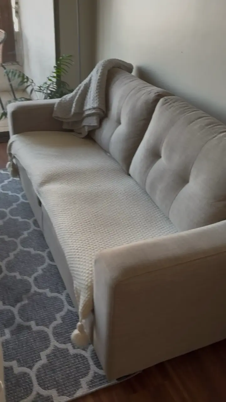 Sofá beige rosen en buen estado - 1