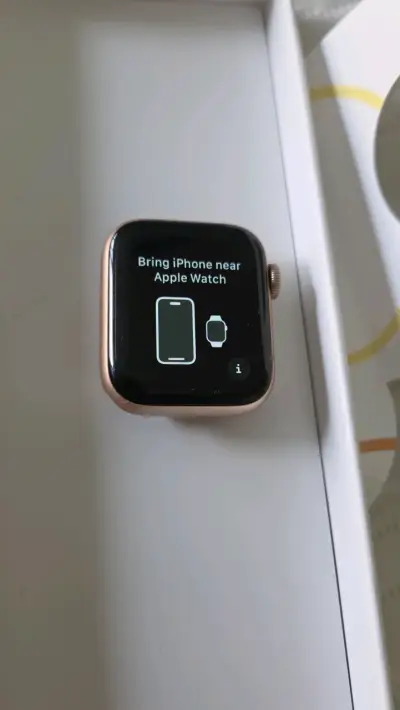 Apple Watch en caja original - miniatura 4