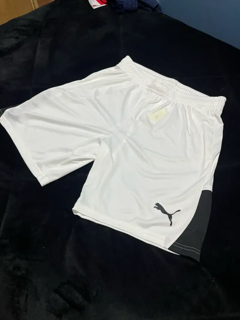 Shorts deportivos Puma - 2